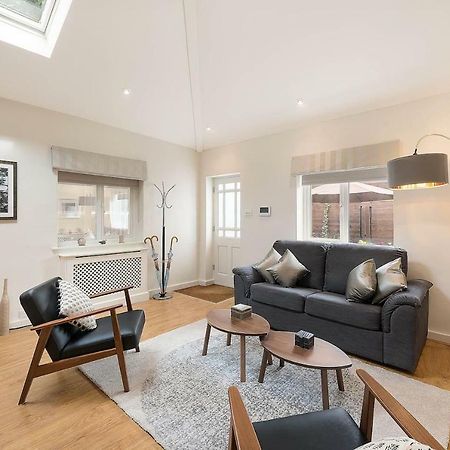 Beautiful West London House Βίλα Εξωτερικό φωτογραφία